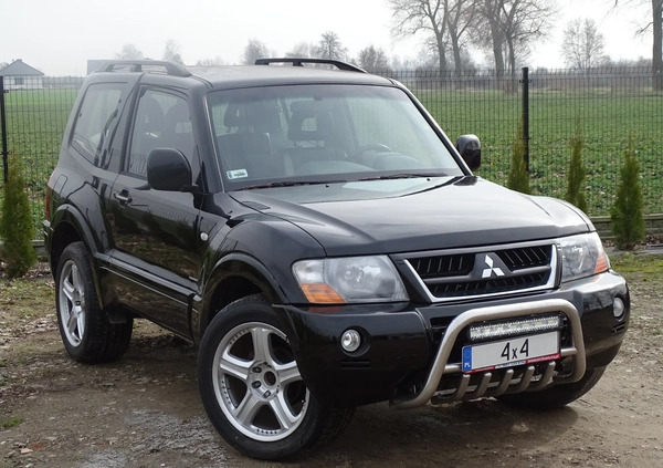 Mitsubishi Pajero cena 23800 przebieg: 269000, rok produkcji 2005 z Kartuzy małe 232